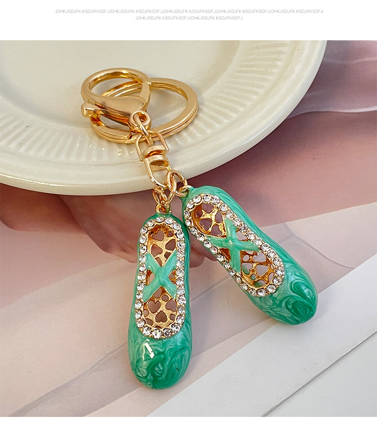 New Style Alloy Shoe Women's Bag Pendant Keychain display picture 3