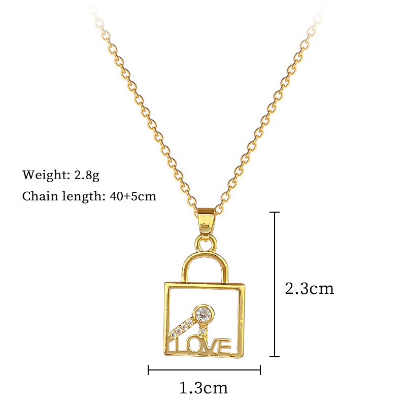 Colar elegante chave e cadeado com strass em aço titânio_voghion.com