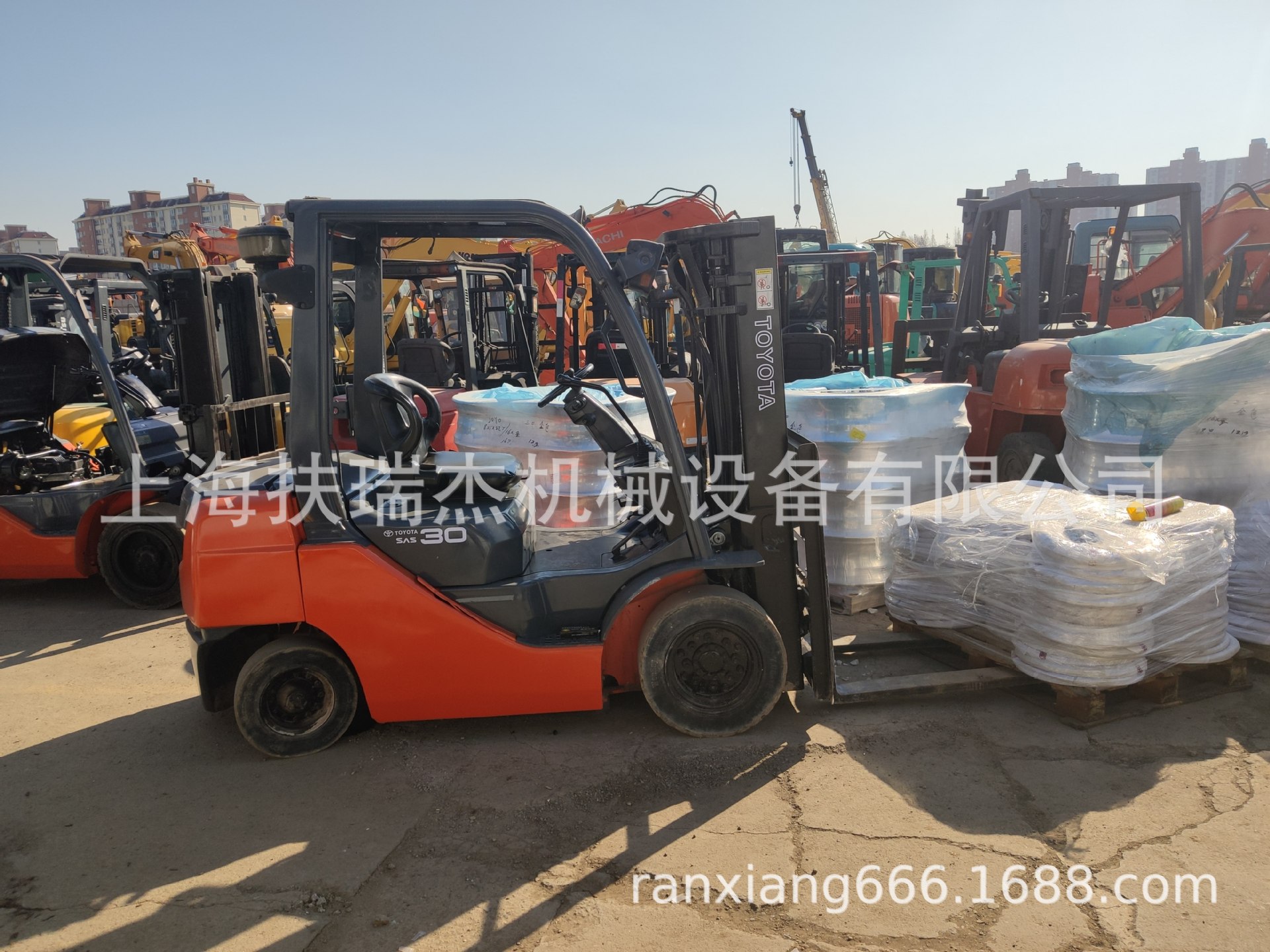 TOYOTA丰田3吨柴油叉车丰田3吨集装箱叉车升高4.5米3节门架带侧移