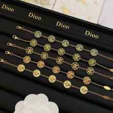 �羳�ϼҚW���L�_�P���Ů�������|D����S��ֱ�N�ǿ�朗l