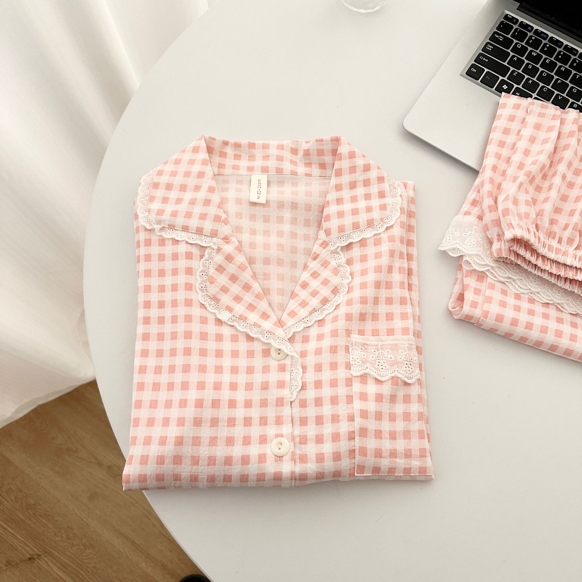 Pijamas de algodón con dibujos animados para mujer, venta al por mayor transfronteriza, nuevo estilo de otoño, cárdigan de manga larga, pantalones largos con ribete de encaje, ropa de estar por casa.