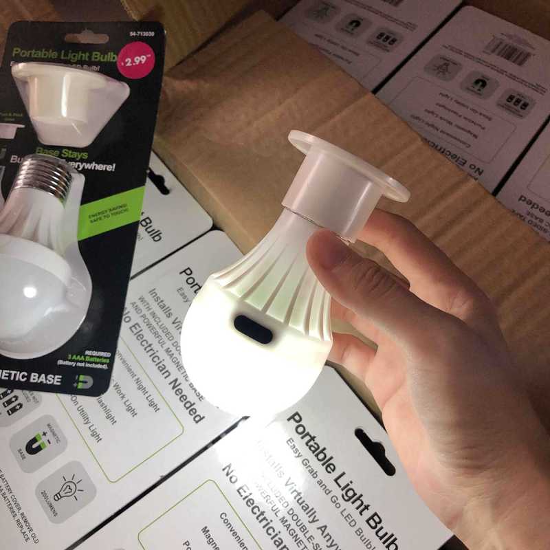 出口单电池款磁吸LED灯泡户外家用应急小灯三种模式|undefined