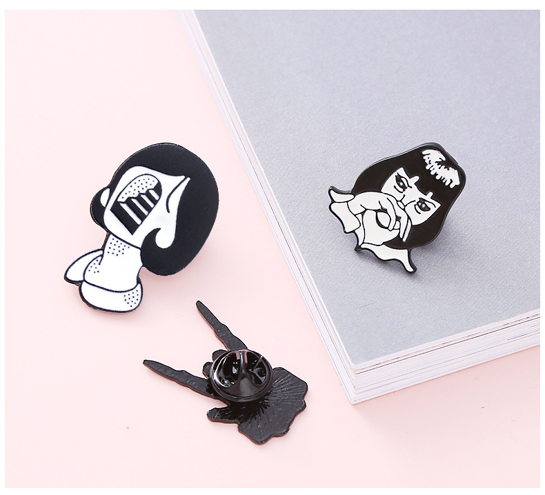 Cartoon Character Pattern Unisex Gender Enamel Design Fashion Pin Cartoon Character Alloy Enamel Unisex Brooches