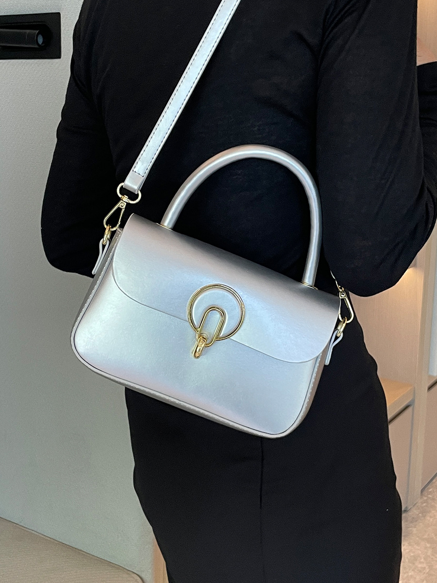Bolsos de mujer Bolsos de mano de moda simple nuevo estilo de viaje de verano todo tipo de bolso cuadrado pequeño para ir a trabajar bolso de mensajero de ocio
