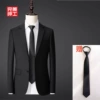 Black suit+black tie