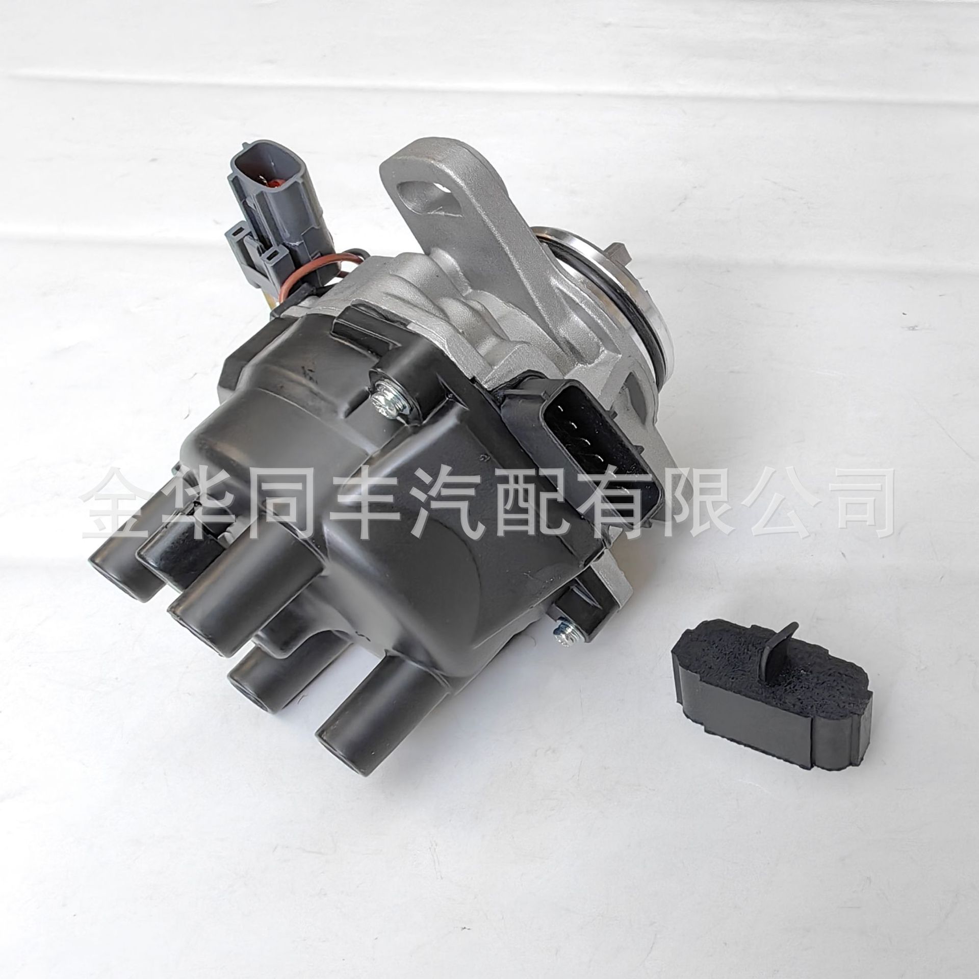 Cross-Border Applicable Nissan 22100-0m000 22100-0m001 22100-0m300 Distributor*