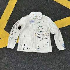 GALLERY DEPT. EPジャケトは汚いインクを塗ってアメリカの高い街の潮流を洗って古いデニムのコートを作ります。