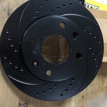 适用于伊兰特的前刹车盘 原装位划线打孔喷漆 伊兰特碟刹盘