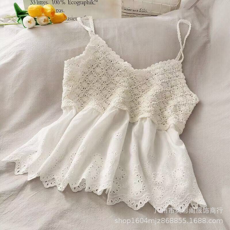 Solid color, white, lifting effect