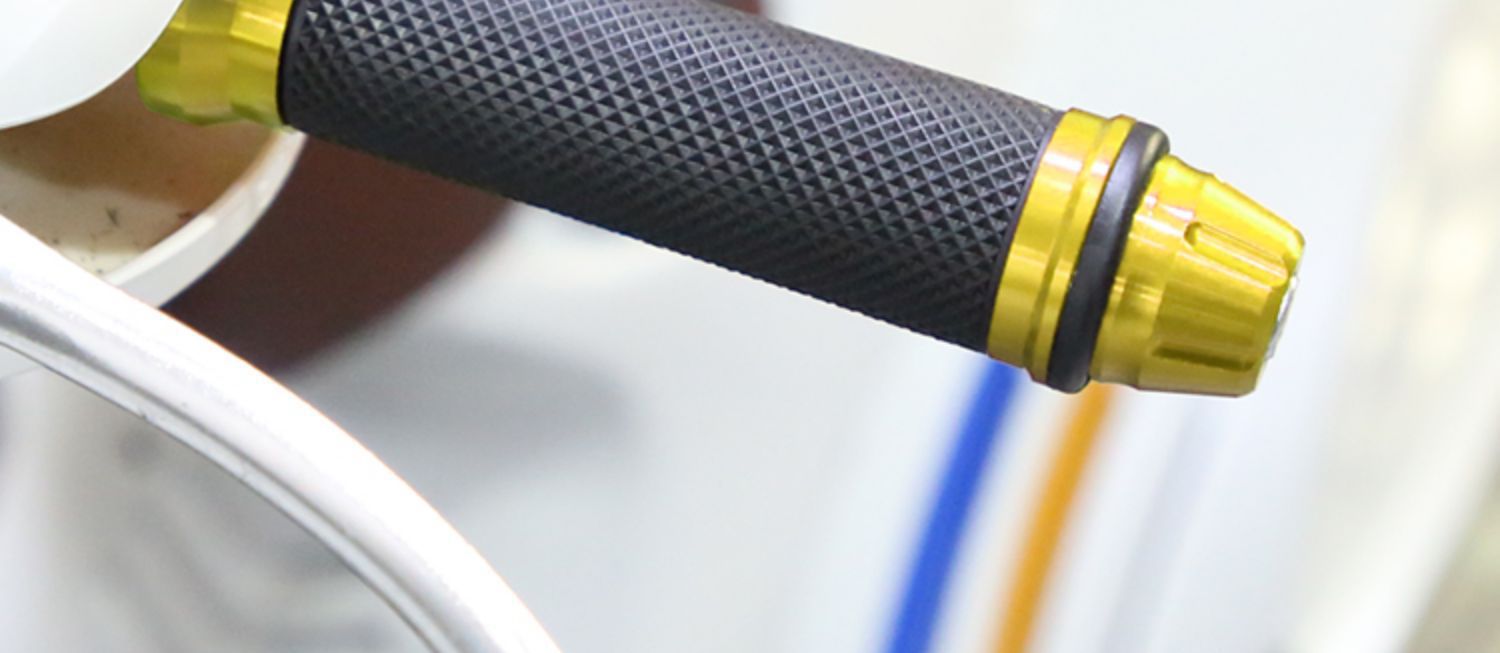 Cross-Border Hot-Selling Motorcycle Modified Handlebar Grips, Universal Handlebar Grips for Scooters and Off-Road Vehicles