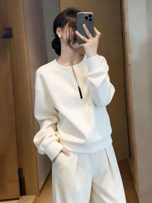 Plus-Size Women's Extra-Large 150kg Half-Zip Crewneck Sweatshirt, New Trendy and Stylish Lazy Top for Spring and Autumn Plus-Size Women's Extra-Large 150kg Half-Zip Crewneck Sweatshirt, New Trendy and Stylish Lazy Top for Spring and Autumn