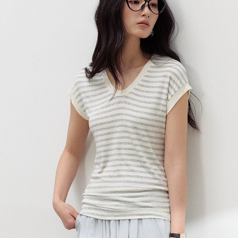 Summer Silk Wool Short-Sleeve T-Shirt for Women, Tencel Modal, Flattering for Round Faces, Slim-Fit, Simple Top