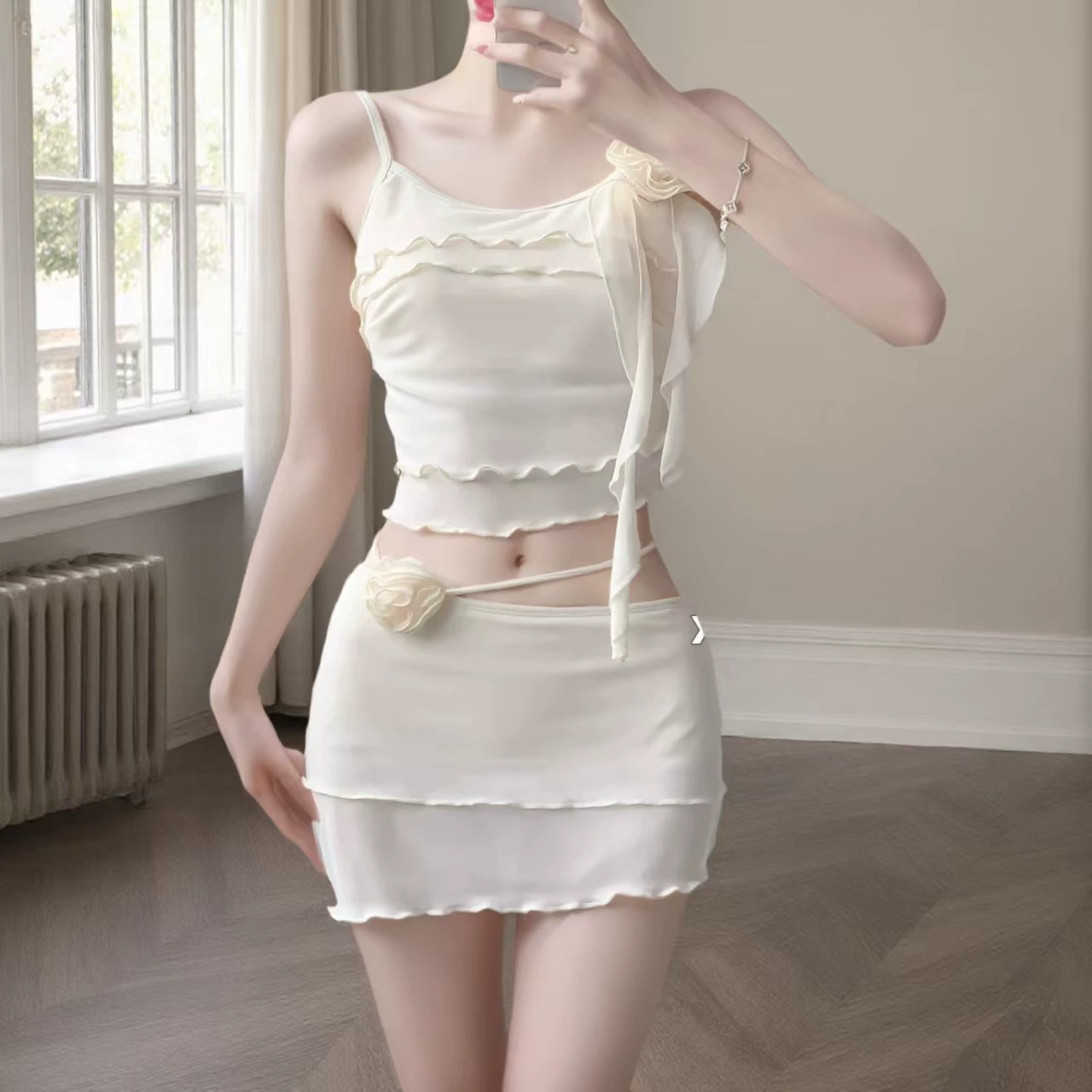 Пляжный костюм кружевной с разрезом в рельефе, лифтинг-эффект, корейский стиль, французский стиль, в цветочек