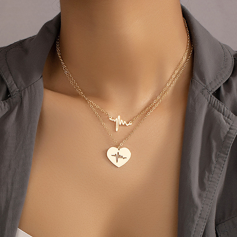 Fashion Retro Simple Heart-shaped Pendant Stacked Alloy Necklace display picture 3