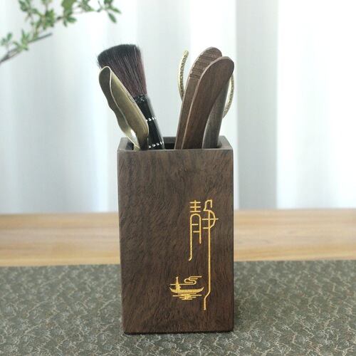 Black Ebony Tea Ceremony Six Gentlemen Set: Solid Wood Chinese-Style Kung Fu Tea Utensils, Including Tea Tray, Tea Accessories, Tea Clip, Tea Needle, and Tea Spoon.
