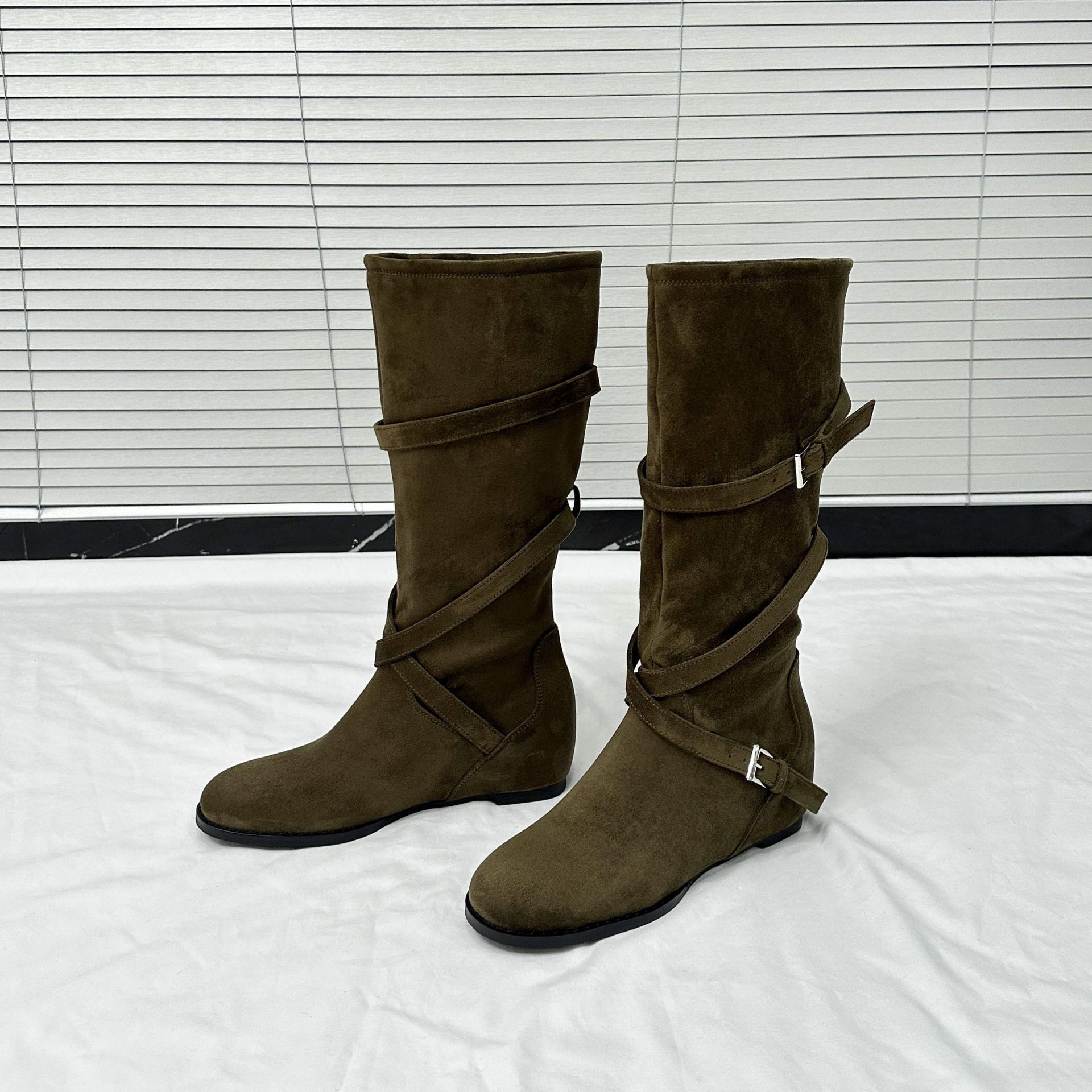 Botas Altas de Caballero para Mujer de 5 cm de Terciopelo con Hebilla Térmicas para Otoño e Invierno