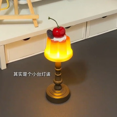 プリン小夜灯寝室置物テーブル睡眠置物高颜値かわいい小物女の子プレゼント雰囲気灯