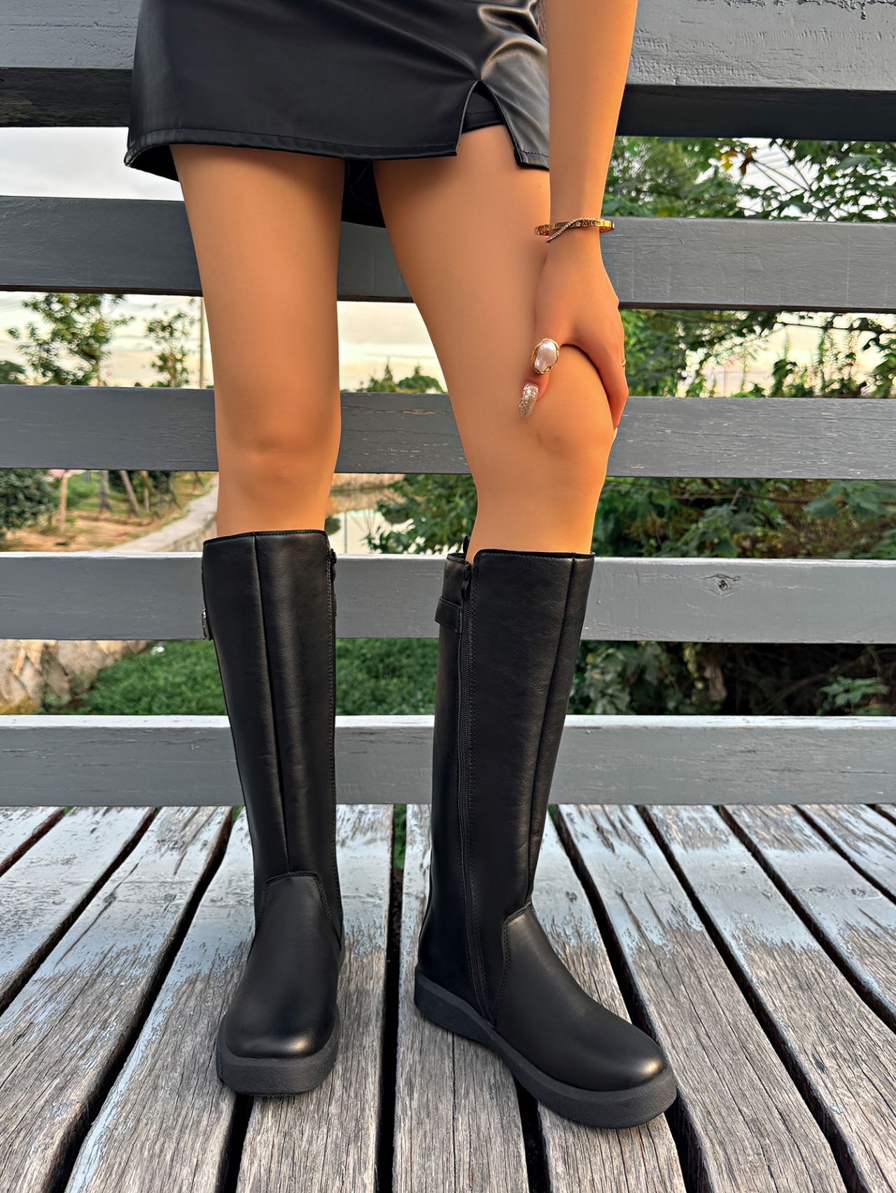 Women's Leather Riding Boots British Style Round Toe Thick Sole_voghion.com
