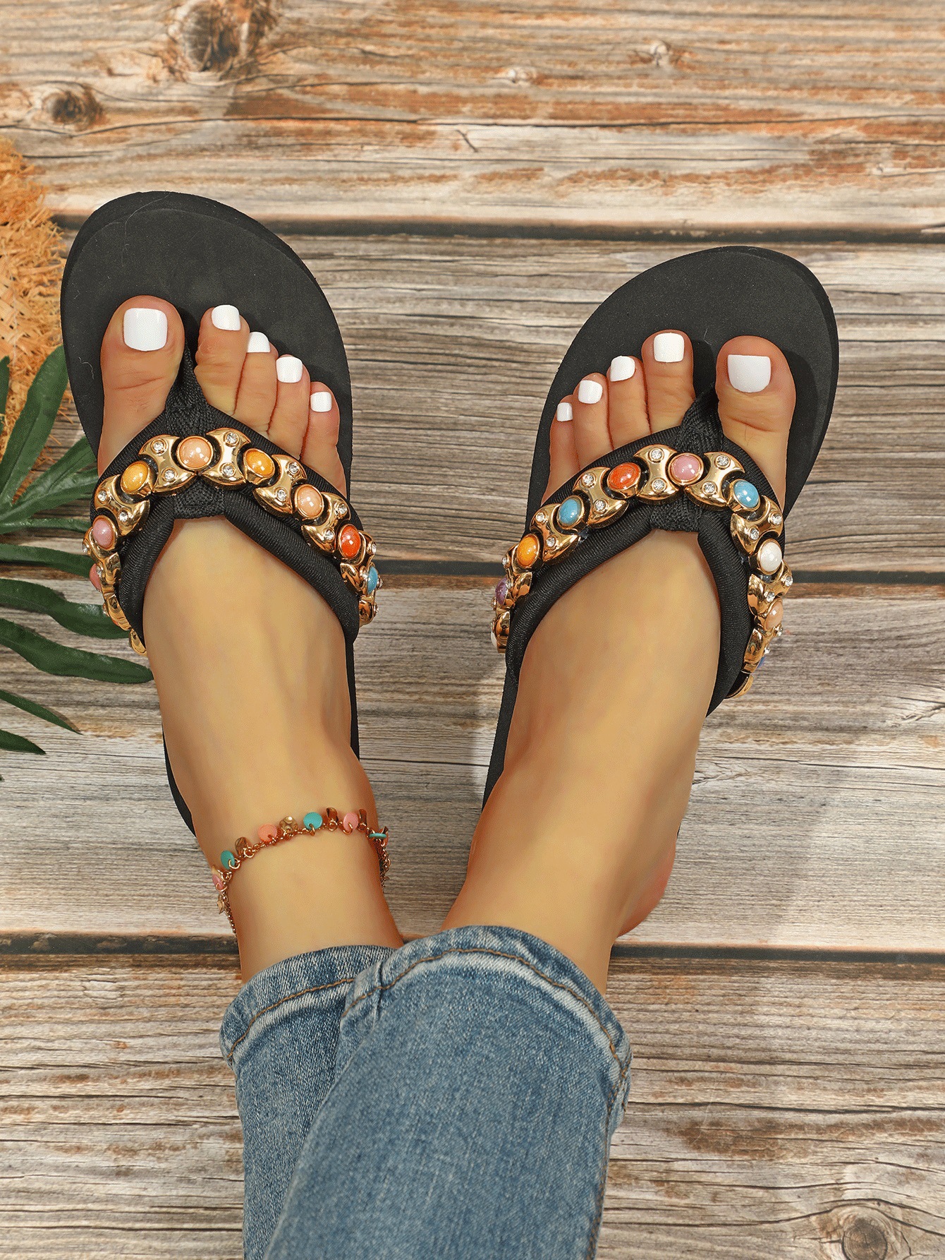 Nouveau style portant de grands bijoux en strass, pantoufles à chevrons, décontractées et polyvalentes pour l'extérieur, à la mode et_voghion.com