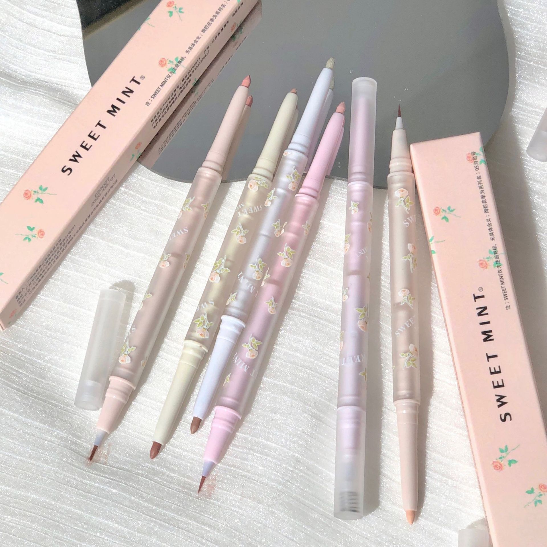 SWEET MINT's Splendid Flower Season Double-headed Silkworm pen with pearlescent and matte finishes to brighten the eyes and face, down to two-in-one Specification drawing