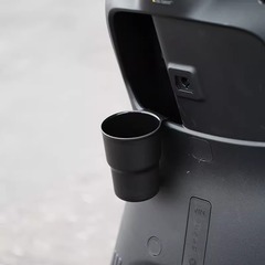 電気自動車ウォーターカップホルダー車電気自動車ティーカップホルダー車内収納車の空気出口カップホルダードリンクホルダー