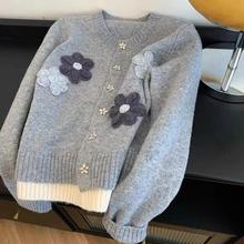 韩系撞色提花花朵刺绣图案美拉德穿搭针织上衣保暖毛衣外套女灰色