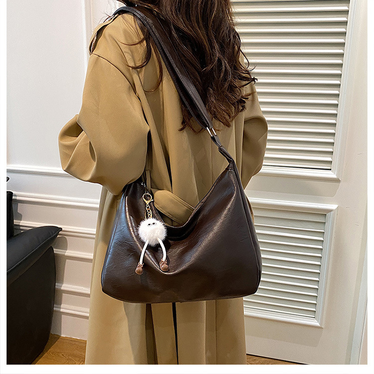 Simple and large-capacity bag for women, 2024 new style, fashionable and versatile casual single-shoulder bag, student commuting crossbody tote bag undefined