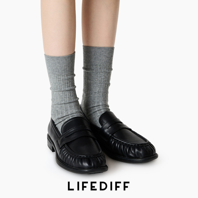 Brown women's mid-calf socks with wide vertical stripes, cotton, autumn and winter, double-needle seamless slouch socks, suitable for pairing with small leather shoes, spring and autumn 26232