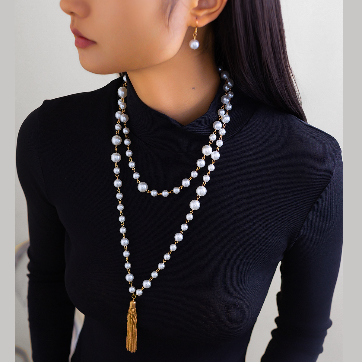 04 golden suit 5593