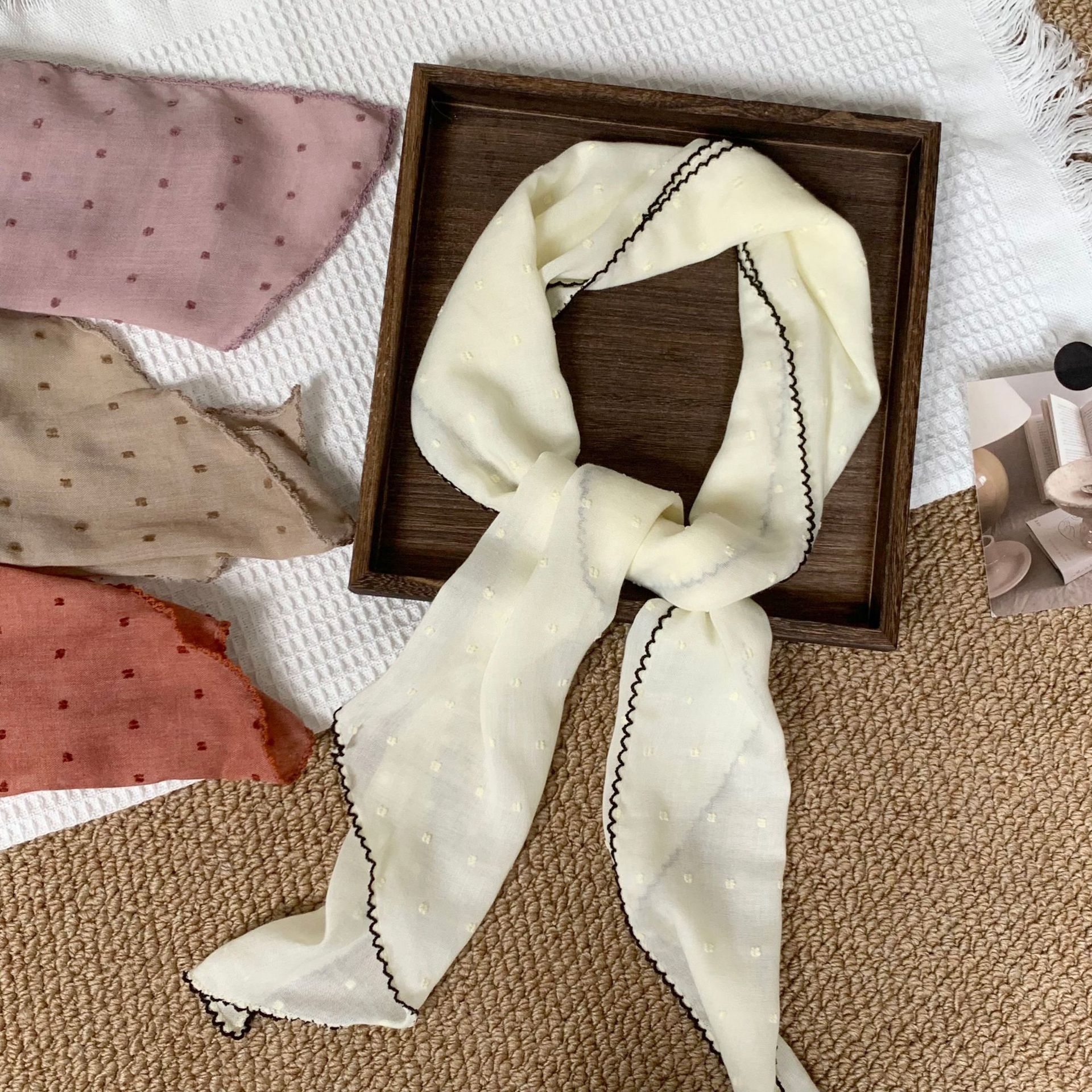 Pañuelo de seda de lino de algodón con lunares pequeños para mujer, versión coreana de la nueva moda, bufanda de seda de todo fósforo, bufanda pequeña, bolsa de atar multifuncional, bufanda de seda, cinturón para el cabello