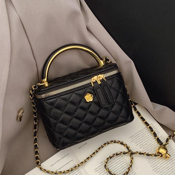 Bolsa de estilo de cadena de diamond para mujeres 2025, nuevo estilo de moda universal bolso de mano, bolso de hombro de moda extranjera