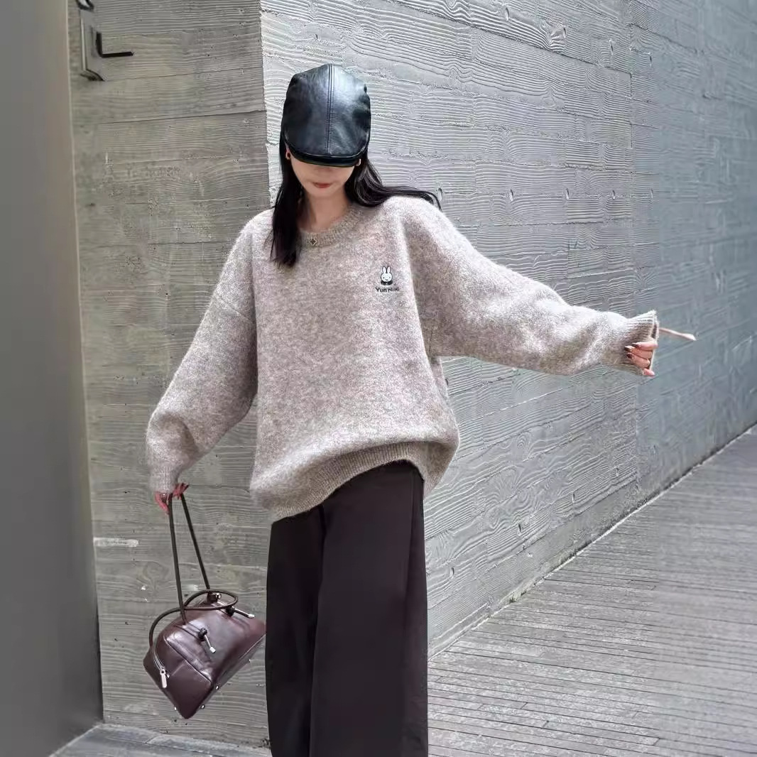 24 invierno Puyuan cuello redondo suéter rosa mujer otoño invierno bordado conejo camisa de punto viento lento
