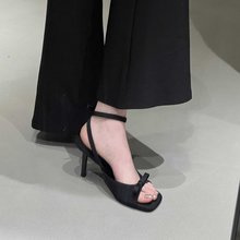【优诗莱】黑色蝴蝶结高跟鞋女2024夏季新款时尚细跟露趾气质凉鞋