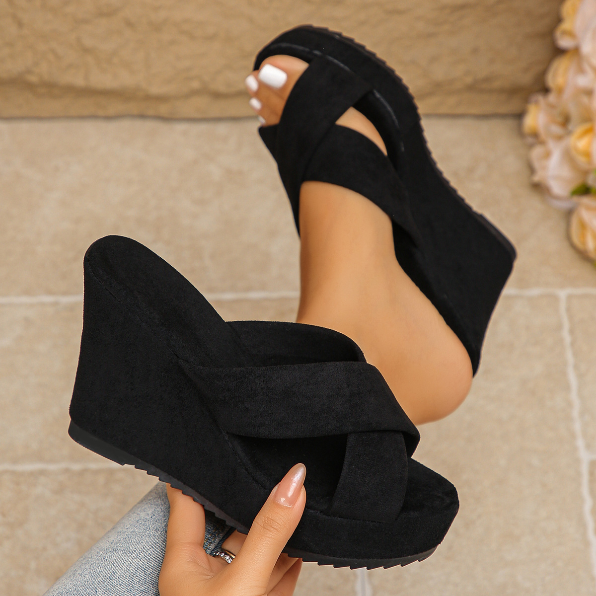 Women's Peep Toe Sandals European American Style Thick Sole Cross Strap Platform Wedge Heel One Strap Suitable For Outdoor Wear New Summer_voghion.com