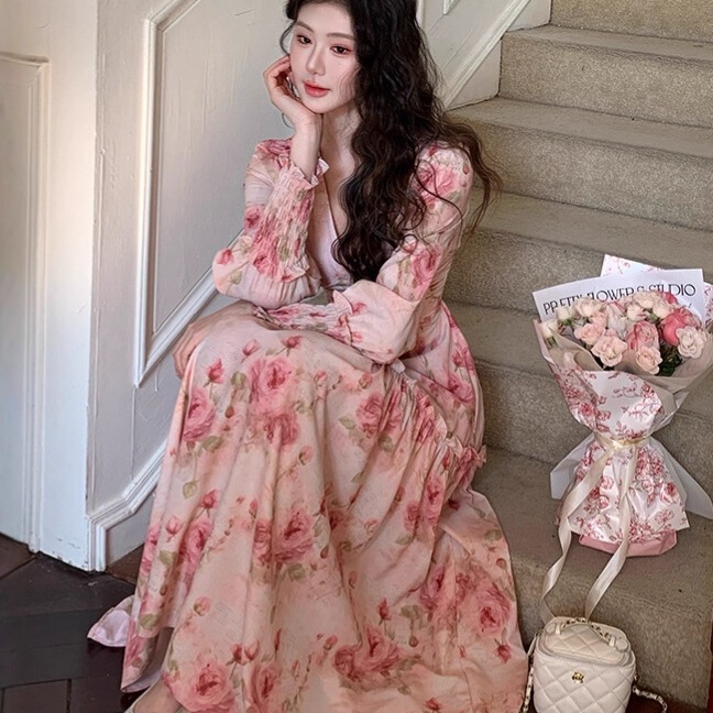 Hong Kong Style Retro Western Style Dating British Style Age-Reducing Girl V Neck Floral Dress Waist-Cinching Holiday Long Dress