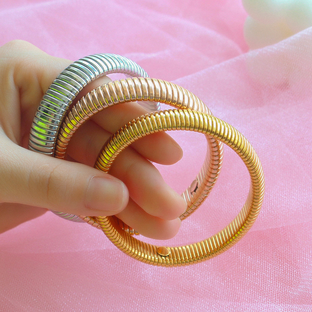 22g Weight 0.03µm Gold Plating Thickness PVD Coated 18K Gold Real Gold Plated Solid Color 304 Stainless Steel Streetwear Waterproof Non Tarnish 304 Stainless Steel Bangle