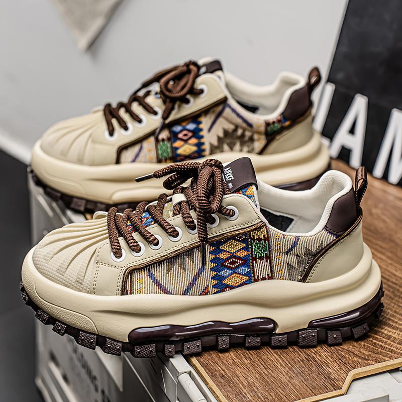 Primavera y verano nuevos zapatos para hombres zapatos casuales de suela gruesa para hombres tendencia de los hombres zapatos de papá de moda de personalidad transpirable y resistente al desgaste