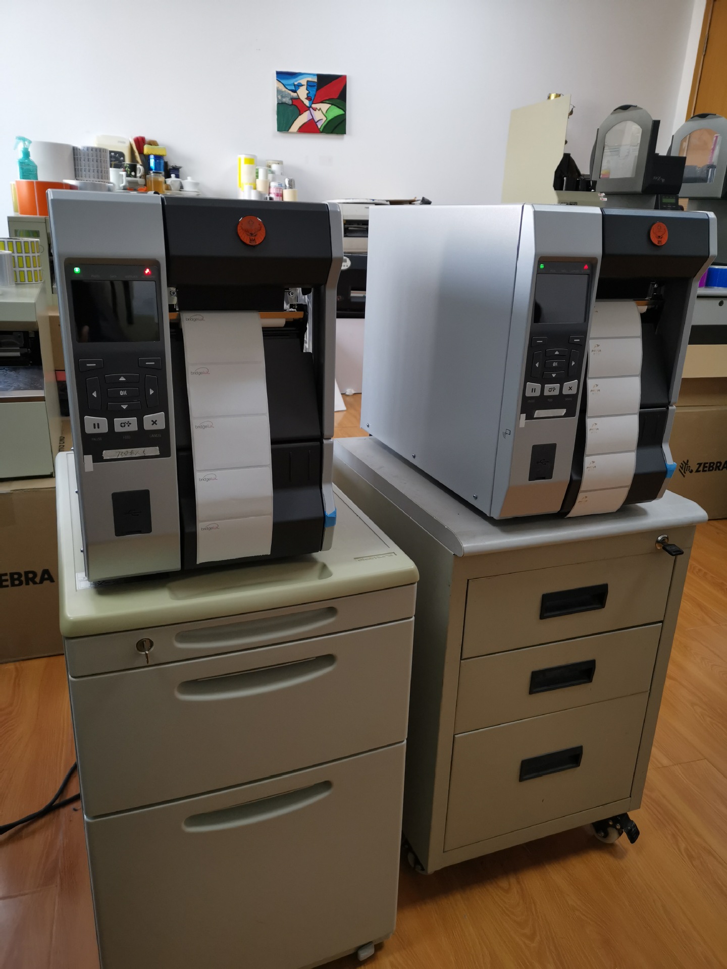 艾利不干胶可移除标签AW3269AAR600胶水取り外し可能なラベル塑料