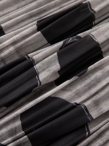 Small design retro pleated skirt