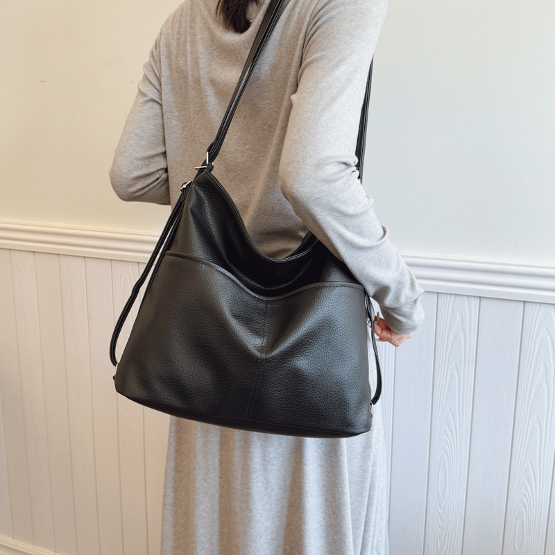 Bolso de invierno para mujeres 2024 nuevo estilo simple bolso de brazo de viaje de gran capacidad bolso de hombro de alta calidad sensación bolso