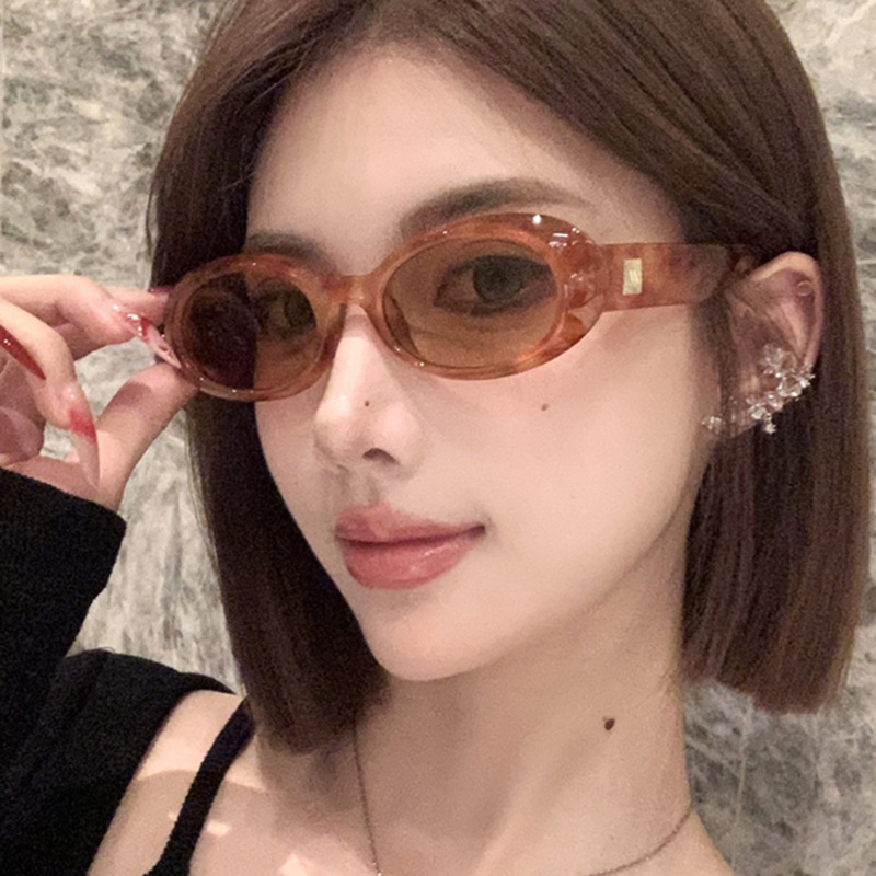 Gafas de sol ovaladas retro de moda europea y americana 2025 nuevas gafas de sol de protección solar de alta gama Sunglass