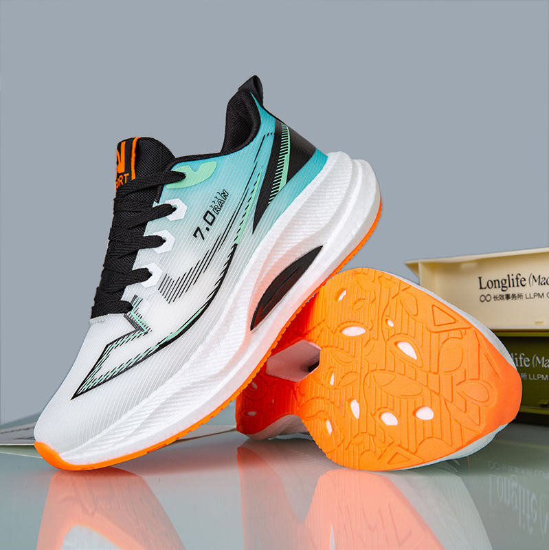 2025 nuevos zapatos deportivos ligeros casuales de malla transpirable de primavera y verano para hombres y mujeres