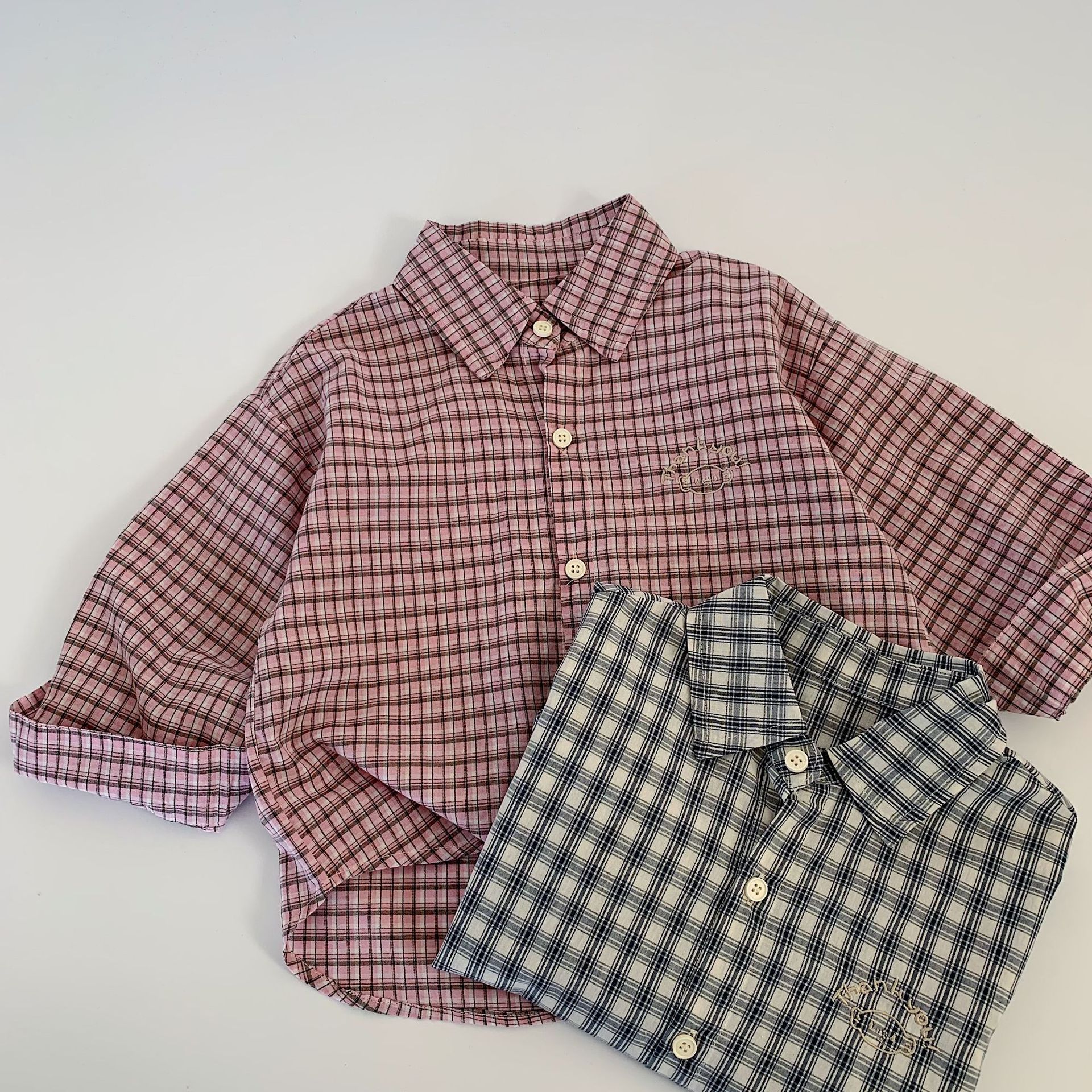 Camisa para niños Maibao 2025 otoño nuevos productos ropa para niños pequeños y medianos camisa para niños y niñas de moda retro simple y retro