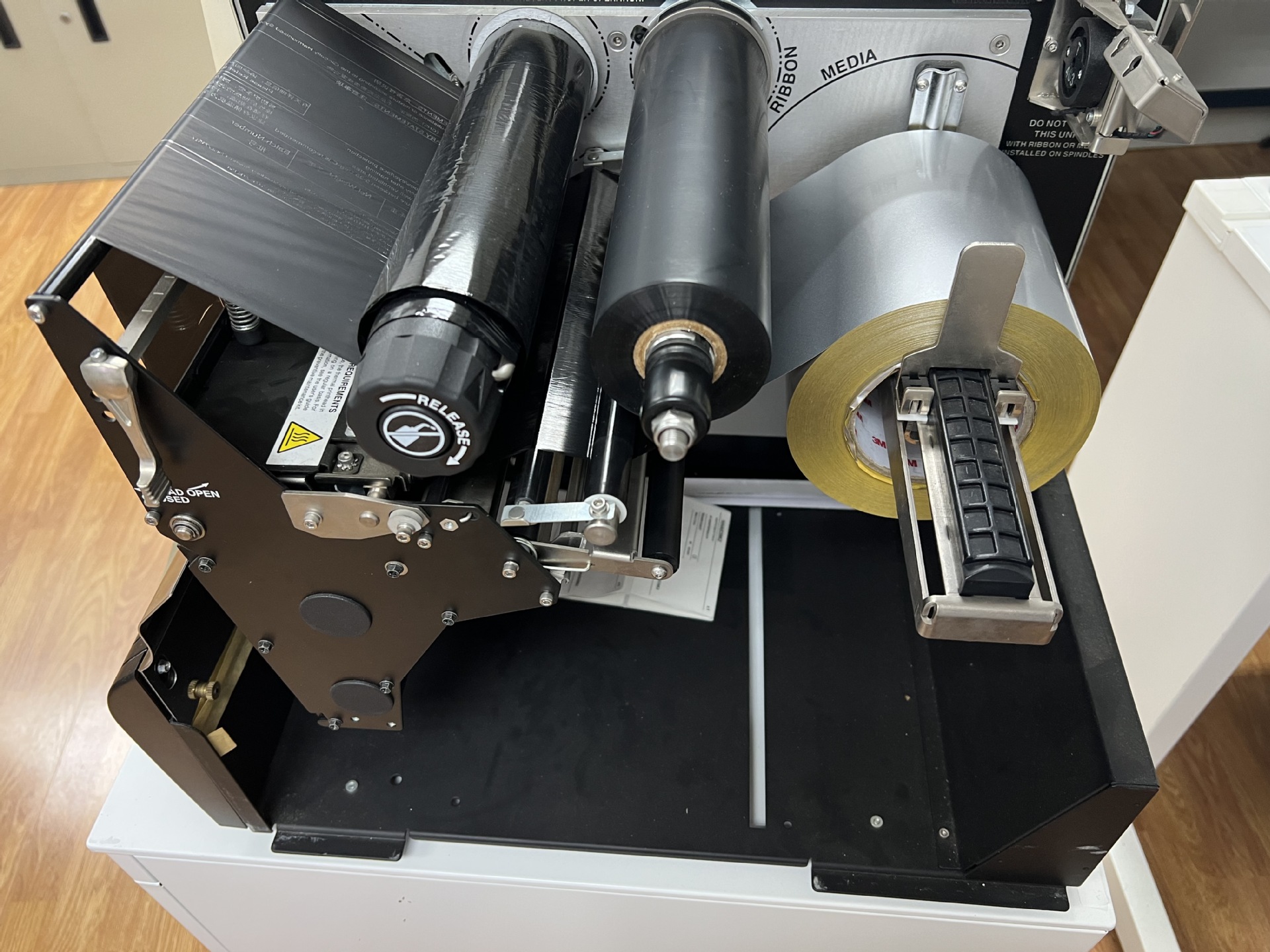 耐低温-40~149°3M UL Recognization label低能表面强黏PET标