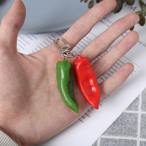 Simulated red and green pepper keychain pendant, creative food and vegetable bag pendant, PVC simulated bell pepper