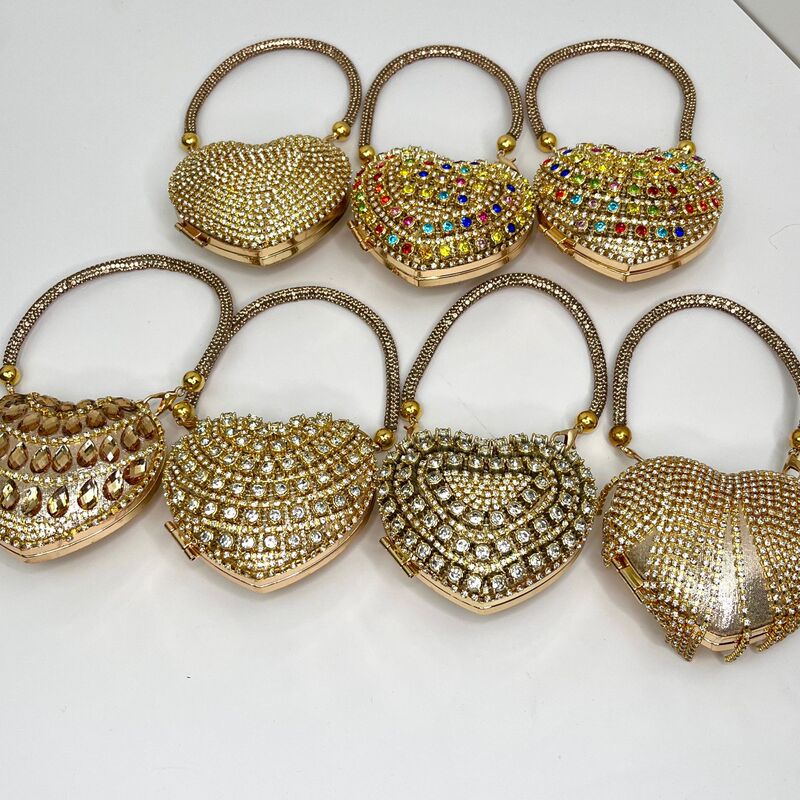 2024 New European and American Fashion Mini Love Chain Bag Diamond Crossbody Women's Bag for Dinner