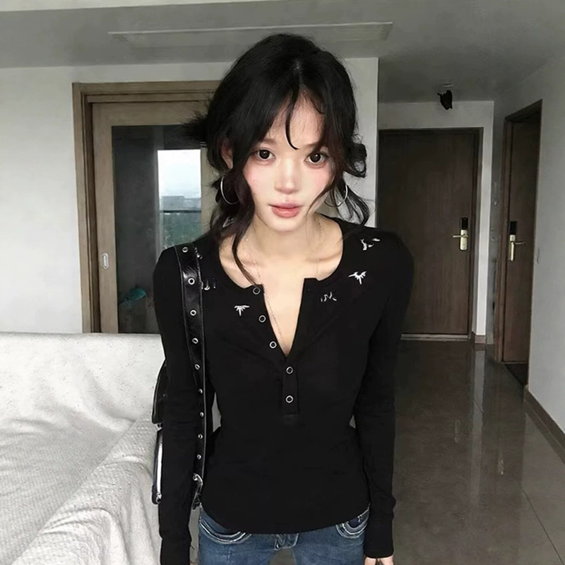 American-style spicy girl moon and star embroidered round-neck long-sleeve t-shirt for women, spring Korean version slim-fit base shirt top American-style spicy girl moon and star embroidered round-neck long-sleeve t-shirt for women, spring Korean version slim-fit base shirt top