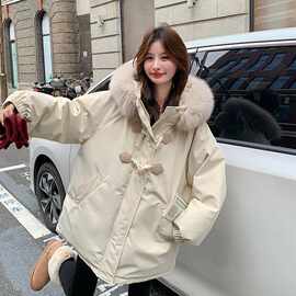 冬日氛围感牛角扣羽绒毛领连帽外套女2025冬季宽松休闲派克服外套