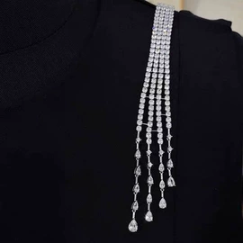 耳钉;项链;手链