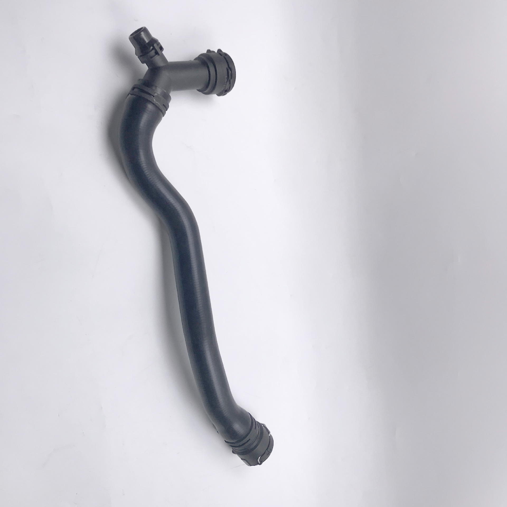 For Audi Q5L 2018-2025 Radiator Upper Water Hose 80D122101A
